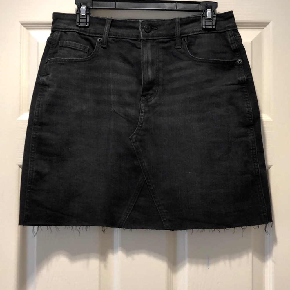 Old navy black miniskirt